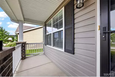 504 Golden Leaf Ct, Lake Saint Louis, MO 63367 - Photo 4