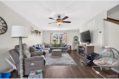 504 Golden Leaf Ct, Lake Saint Louis, MO 63367 - Photo 6