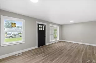 10 Belmont Dr, Saint Peters, MO 63376 - Photo 4