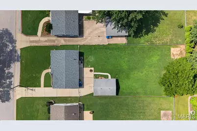 365 Saint Marie Street, Florissant, MO 63031 - Photo 40