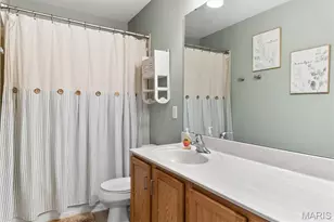 3221 Kingsridge Manor Dr, Oakville, MO 63129 - Photo 40