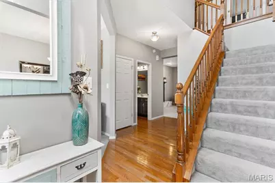 3221 Kingsridge Manor Drive, Oakville, MO 63129 - Photo 4