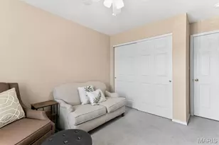 3221 Kingsridge Manor Dr, Oakville, MO 63129 - Photo 38