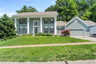 16611 Highland Summit Dr, Ballwin, MO 63011 - Photo 2
