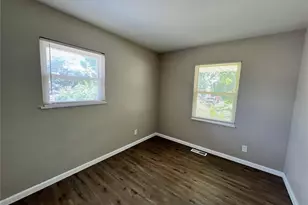 1333 Columbus Dr, Saint Louis, MO 63138 - Photo 6
