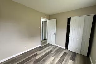 3270 Kingsley Dr, Florissant, MO 63033 - Photo 6