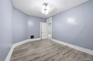 3008 Henrietta St, Saint Louis, MO 63104 - Photo 8