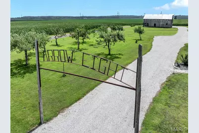 6036 Black Walnut Road, Saint Charles, MO 63301 - Photo 34