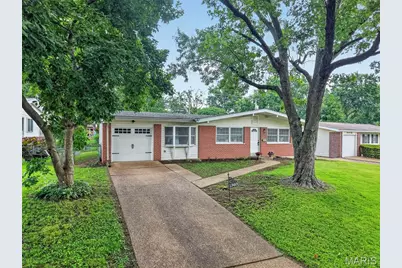 1360 Arlington Drive, Florissant, MO 63033 - Photo 2