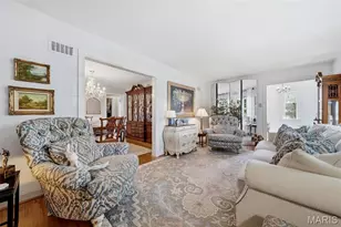 36 Southridge Ct, Glendale, MO 63122 - Photo 6