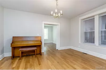 4141 Shaw Boulevard, Saint Louis, MO 63110 - Photo 4