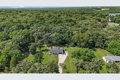 4021 Lakewood Drive, De Soto, MO 63020 - Photo 58
