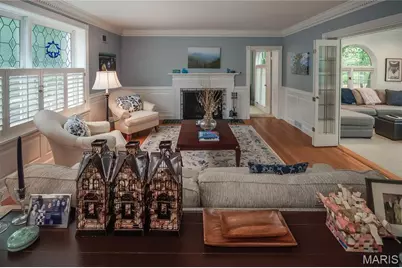 8 Granada Way, Ladue, MO 63124 - Photo 4