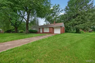 1363 Kroeger Dr, Dellwood, MO 63135 - Photo 4