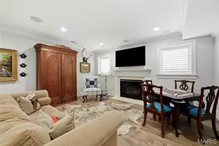 8300 Kingsbury Blvd, Clayton, MO 63105 - Photo 46