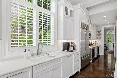8300 Kingsbury Boulevard, Clayton, MO 63105 - Photo 18