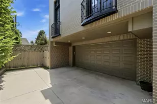 8300 Kingsbury Blvd, Clayton, MO 63105 - Photo 56