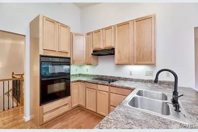 215 Cordovan Commons Parkway, Chesterfield, MO 63017 - Photo 18