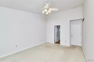 215 Cordovan Commons Pkwy, Chesterfield, MO 63017 - Photo 28
