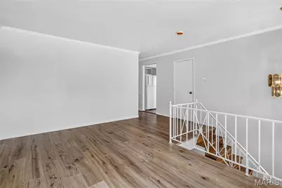 9249 Reavis Barracks Road, Affton, MO 63123 - Photo 6