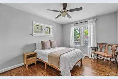 5625 Tholozan Avenue, Saint Louis, MO 63109 - Photo 18