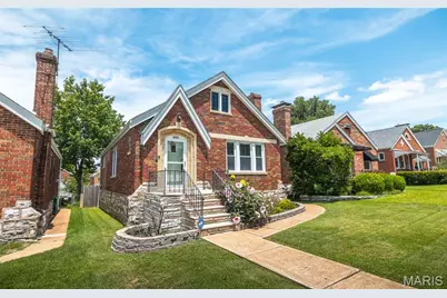 5625 Tholozan Avenue, Saint Louis, MO 63109 - Photo 2