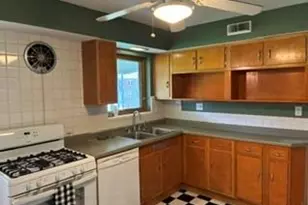 5444 Sunshine Dr, Saint Louis, MO 63109 - Photo 6