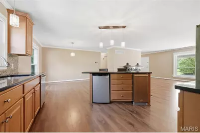 4970 Fernhill Drive, Saint Louis, MO 63128 - Photo 8