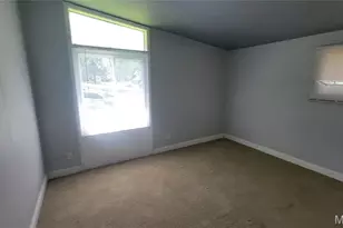 340 Holiday Hill Dr, Florissant, MO 63033 - Photo 10