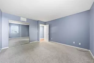 8907 Wrenwood Ln, Brentwood, MO 63144 - Photo 14
