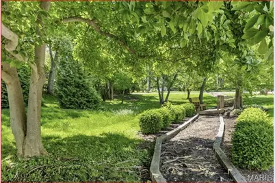 8907 Wrenwood Lane, Brentwood, MO 63144 - Photo 42