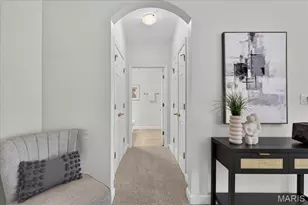 2756 Mcknight Crossing Ct, Saint Louis, MO 63124 - Photo 2