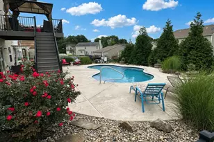 86 Fountainview Dr, Saint Charles, MO 63303 - Photo 2
