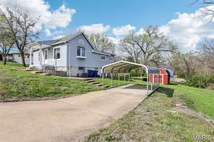 700 Lovett St, De Soto, MO 63020 - Photo 2