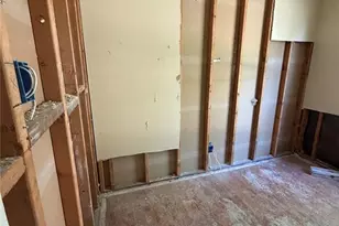10357 Prince Dr, Saint Louis, MO 63136 - Photo 14