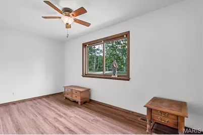7040 Christopher Drive, Saint Louis, MO 63129 - Photo 26