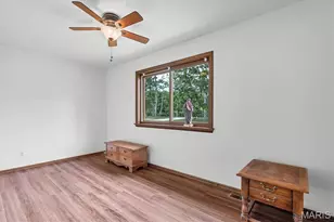 7040 Christopher Dr, Saint Louis, MO 63129 - Photo 26