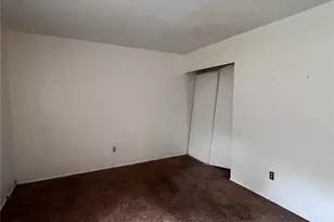 2353 Kingsford Dr, Florissant, MO 63031 - Photo 14