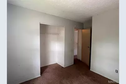 2353 Kingsford Drive, Florissant, MO 63031 - Photo 16