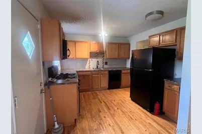 2353 Kingsford Drive, Florissant, MO 63031 - Photo 10