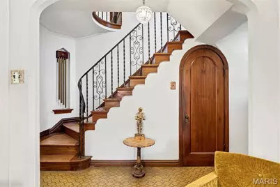 8015 Davis Drive, Clayton, MO 63105 - Photo 14