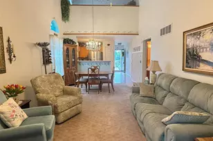 10342 Tiffany Village Cir Dr, Saint Louis, MO 63123 - Photo 6