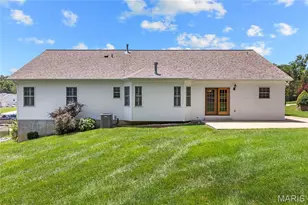 945 Huntington Chase Dr, Fenton, MO 63026 - Photo 30