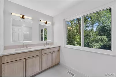 11330 Elzey Street, Creve Coeur, MO 63141 - Photo 20
