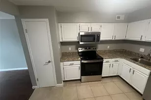 1935 Marine Terrace Dr, Maryland Heights, MO 63146 - Photo 6
