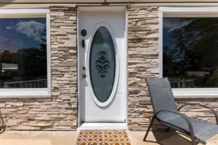 7021 Glades Ave, Saint Louis, MO 63117 - Photo 4