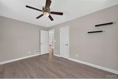 2302 N 5th Street, Saint Charles, MO 63301 - Photo 18