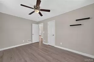 2302 N 5th St, Saint Charles, MO 63301 - Photo 18