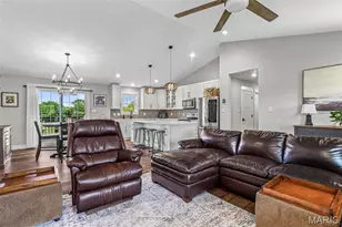 18063 Heritage Dr, Farmington, MO 63640 - Photo 4