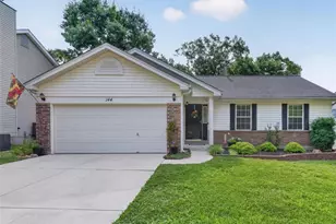 144 Hunters Green Ln, Eureka, MO 63025 - Photo 2